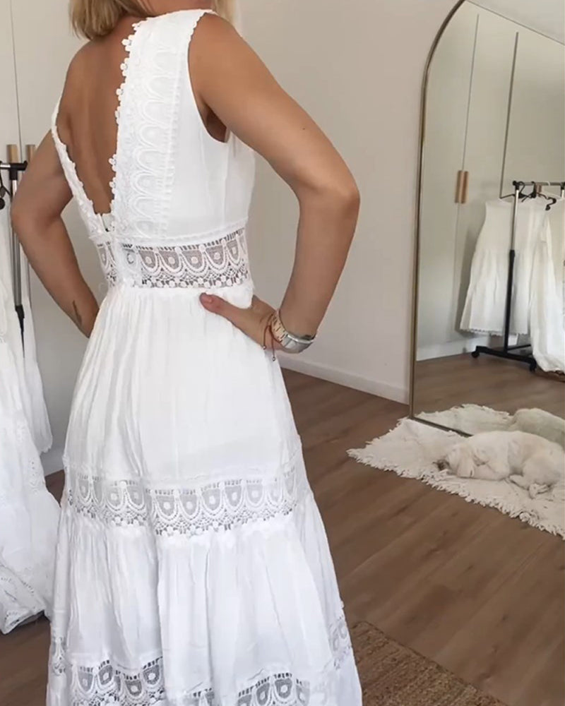 Amani | Elegant Lace V-Neck Midi Dress